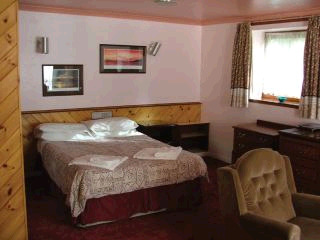 The Bein & Restaurant Estalagem Glenfarg
